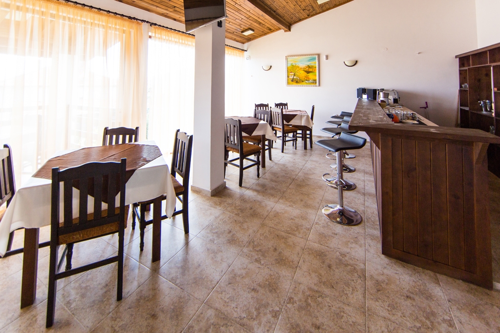 restourant003.jpg